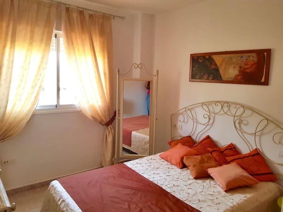 Penthouse Paradiso: 2Br Oasis In Casares Del Sol Luaran gambar