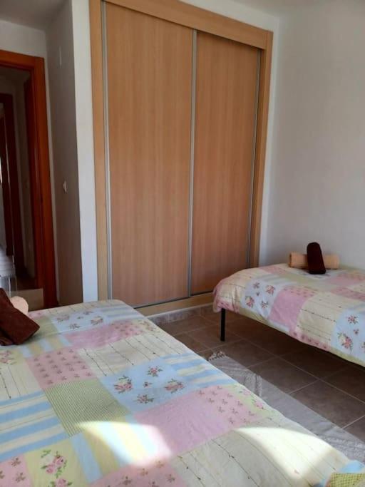 Penthouse Paradiso: 2Br Oasis In Casares Del Sol Luaran gambar